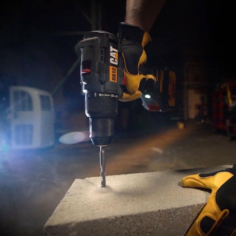 CAT DX12.2 18Volt/4.0Ah Li-ion Çift Akülü Kömürsüz Profesyonel Şarjlı Darbeli Matkap