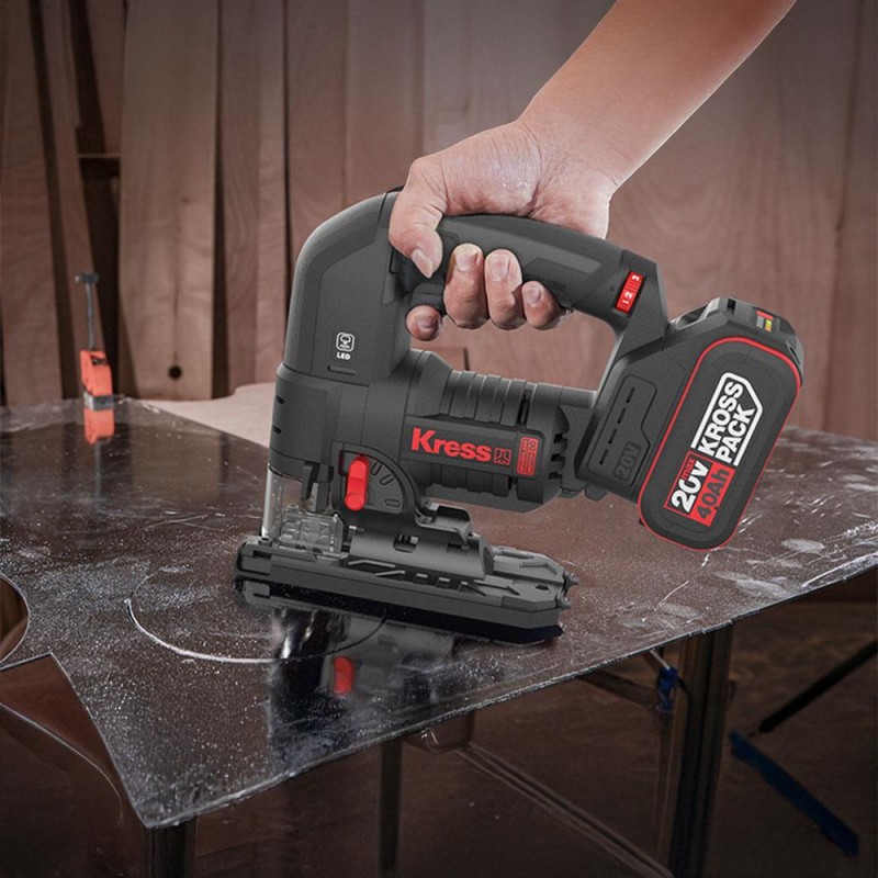 Kress KUE26 20Volt 4.0Ah Li-ion Çift Akülü Profesyonel Kömürsüz Devir Ayarlı Şarjlı Dekupaj Testere