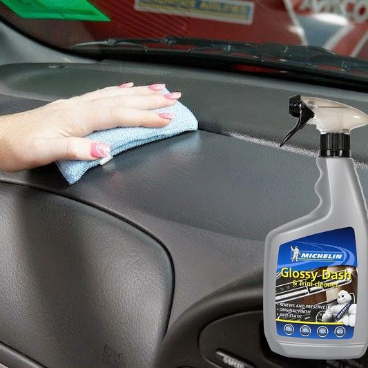 Michelin MC31388 650ml Torpido ve Trim Temizleme ve Bakım Spreyi